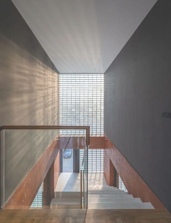Quality Glass Block - GBW 107